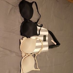 2 Victoria secret t shirt bras & large tote bag